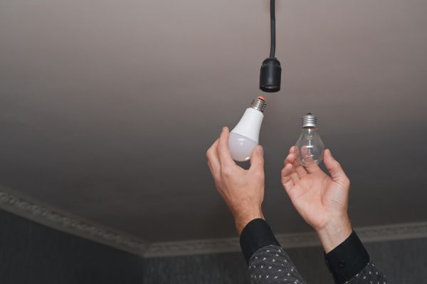 Cost of Light Bulbs Replacement in Buford